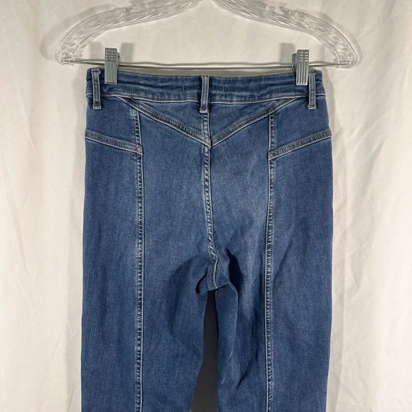 We the Free Jeans Women's 29 Medium Wash Mid Rise Cotton Blend Button Zip - Picture 7 of 9